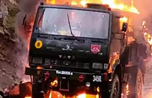 बड़ी खबर : पुंछ-जम्मू हाईवे पर सेना की गाड़ी पर आतंकवादी हमला, ट्रक में आग लगने से 5 जवान शहीद, पढ़ें