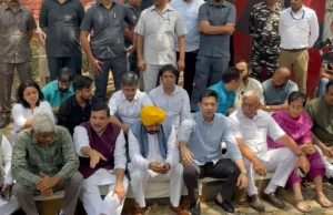 पंजाब के सीएम भगवंत मान ने दिल्ली और पंजाब के मंत्रियों के साथ CBI दफ्तर के बाहर लगाया धरना, पुलिस ने विधायकों व मंत्रियों पर किया लाठीचार्ज