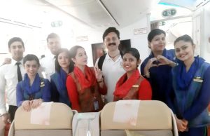 टोक्यो से दिल्ली आ रही फ्लाइट में मरीज को आया हार्ट अटैक, पंजाब के डॉ. दीपक पुरी ने ऐसे बचाई जान, पढ़ें पूरी खबर