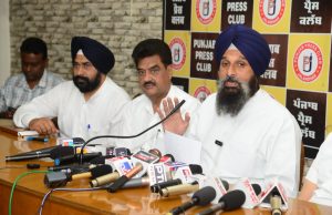 मजीठिया का आप विधायक बलकार सिंह पर बड़ा आरोप, बोले-बेटे को नौकरी दिलवाने के लिए बलकार ने खुद को 50 प्रतिशत विकलांग बताया, पढ़ें