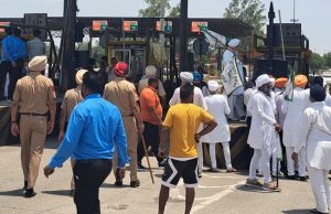 लुधियाना के लाडोवाल टोल प्लाजा पर किसानों ने अनिश्चितकाल समय के लिए लगाया धरना, माहौल हो सकता है तनावपूर्ण