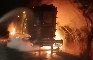 पंजाब में हाइड्रोजन सिलिंडरों से भरे ट्रक में लगी आग, धमाकों से दहला खन्ना, टायर फटने से हुआ हादसा