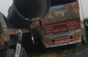 जालंधर-नकोदर हाईवे पर खड़े ट्रक से टकराया कैंटर, टायर बदल रहे ड्राइवर और कैंटर चालक की मौत, पढ़ें खबर