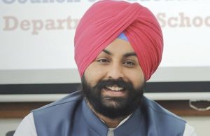 बाढ़ के कारण हो रहे नुकसान के बीच शिक्षा मंत्री हरजोत बैंस का स्कूलों को लेकर बड़ा ऐलान, पढ़ें