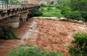 पंजाब में बारिश बनी बड़ी आफत, पांच फ्लाइटें रद्द, कई जगह रेल ट्रैक उखड़े, मोहाली में बुलानी पड़ी सेना, अमित शाह ने की सीएम मान से बात, पढ़ें हर जिले की अपडेट