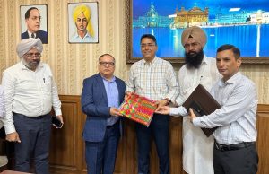 अमन अरोड़ा की मौजूदगी में पेडा द्वारा ई-मोबिलिटी के लिए सैंटर आफ एक्सीलेंस स्थापित करने के लिए आई. आई. टी. रोपड़ के साथ समझौता सहीबद्ध