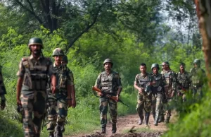 लेह से दुखद खबर, गहरी खाई में गिरा सेना का ट्रक, 9 जवान शहीद