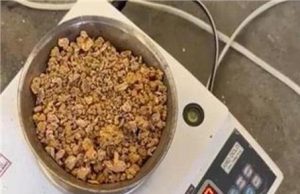 एयरपोर्ट पर 3 किलो सोना पेस्ट जब्त