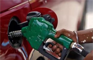 Petrol Price Cut: सस्ता होगा पेट्रोल-डीजल! कच्चा तेल 35 रुपये लीटर पहुंचा