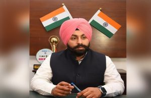 मंत्री Harjot Bains ने बारहवीं कक्षा की परीक्षा में उत्कृष्ट प्रदर्शन करने वाले विद्यार्थियों को दी बधाई