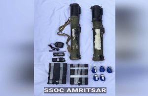 Amritsar Police और केंद्रीय एजेंसियों का संयुक्त अभियान, SBS Amritsar के पास जंगलों में मिले घातक हथियार