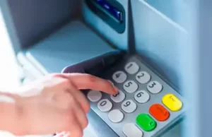ATM से कैश निकालना होगा महंगा! 1 जुलाई से बदल रहे नियम