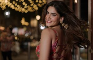 रागिनी MMS एक्ट्रेस करिश्मा शर्मा अस्पताल से हुईं डिस्चार्ज, चलती लोकल ट्रेन से कूदी थी