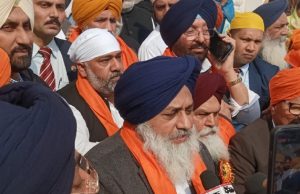 Jalandhar के श्री गुरु रविदास धाम नतमस्तक होने पहुंचे Sukhbir Badal
