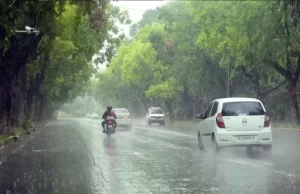 Punjab में बारिश से बदला मौसम, मार्च में फिर लौटी ठंड; आज के लिए ऑरेंज अलर्ट जारी