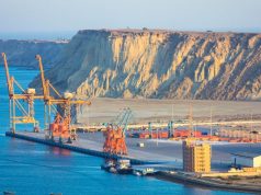 होर्मुज स्ट्रेट पर बढ़ा तनाव, मनमानी पर उतरा ईरान… जहाजों से वसूल रहा भारी रकम!