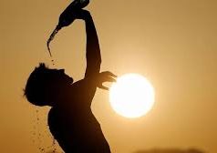 Punjab Weather Today: पंजाब में बढ़ रहा गर्मी का कहर, इन ज़िलों में ‘येलो हीटवेव अलर्ट’ जारी