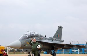 ਪ੍ਰਧਾਨ ਮੰਤਰੀ ਨਰਿੰਦਰ ਮੋਦੀ ਨੇ ਲੜਾਕੂ ਜਹਾਜ਼ ਤੇਜਸ ‘ਚ ਭਰੀ ਉਡਾਣ