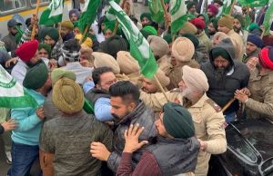 CM ਦੀ ਰਿਹਾਇਸ਼ ਘੇਰਨ ਜਾਂਦੇ ਕਿਸਾਨ ਲੀਡਰ ਤੇ ਨੌਜਵਾਨ ਨਜ਼ਰਬੰਦ