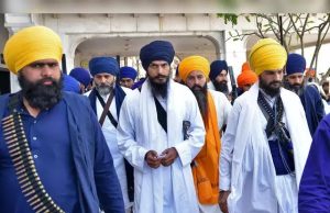 ਅੰਮ੍ਰਿਤਪਾਲ ਦੇ ਸਾਥੀਆਂ ‘ਤੇ NSA ਲਾਉਣ ‘ਤੇ ਹਾਈਕੋਰਟ ਵੱਲੋਂ ਕੇਂਦਰ ਤੇ ਪੰਜਾਬ ਸਰਕਾਰ ਤੋਂ ਜਵਾਬ ਤਲਬ