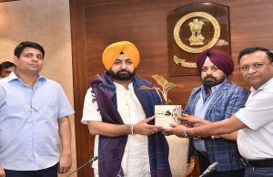 ਪੰਜਾਬ ‘ਚ ਕਲੋਨਾਈਜ਼ਰਾਂ ਦੇ ਪੈਂਡਿੰਗ ਕੰਮਾਂ ਦੇ ਨਿਪਟਾਰੇ ਲਈ ਪਹਿਲੀ ਵਾਰ 16 ਅਕਤੂਬਰ ਨੂੰ ਲੱਗੇਗਾ ਵਿਸ਼ੇਸ਼ ਕੈਂਪ