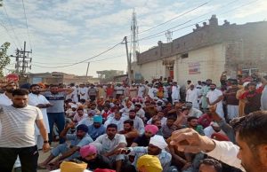 ਸ਼੍ਰੀ ਮੁਕਤਸਰ ਸਾਹਿਬ ਦੇ ਪਿੰਡ ਸੁਖਨਾ ਅਬਲੂ ‘ਚ ਸਥਿਤੀ ਤਣਾਅਪੂਰਨ, ਵੋਟਾਂ ਦੀ ਗਿਣਤੀ ‘ਚ ਹੇਰਫੇਰ ਦਾ ਦੋਸ਼