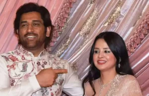 MS Dhoni ਦੀ ਪਤਨੀ ਸਾਕਸ਼ੀ ਦੇ ਸਾਦਗੀ ਭਰੇ ਅੰਦਾਜ਼ ਨੇ ਜਿੱਤਿਆ ਫੈਨਜ਼ ਦਾ ਦਿਲ