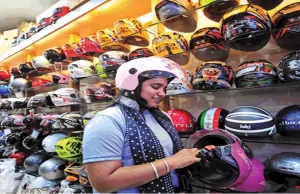 ਪੰਜਾਬ-ਹਰਿਆਣਾ ਹਾਈਕੋਰਟ ਦਾ ਵੱਡਾ ਫੈਸਲਾ, ਸਿੱਖ ਔਰਤਾਂ ਨੂੰ ਪਾਉਣਾ ਪਵੇਗਾ ਹੈਲਮੇਟ; ਸਿਰਫ਼ ਦਸਤਾਰ ਸਜਾਉਣ ਵਾਲਿਆਂ ਨੂੰ ਹੀ ਮਿਲੇਗੀ ਛੋਟ