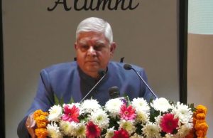 ਉਪ ਰਾਸ਼ਟਰਪਤੀ ਧਨਖੜ ਦਾ ਪੰਜਾਬ ਦੌਰਾ ਰੱਦ, ਧੁੰਦ ਕਾਰਨ ਨਹੀਂ ਲੈਂਡ ਕਰ ਸਕਿਆ ਜਹਾਜ਼