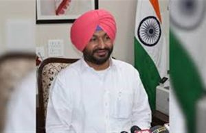 Ravneet Bittu ਦਾ Sukhbir Badal ‘ਤੇ ਤਿੱਖਾ ਤਨਜ਼, ਕਿਹਾ- Narayan Singh Chaura ਨੂੰ ਸਨਮਾਨਿਤ ਕਰੇ ਅਕਾਲੀ ਦਲ