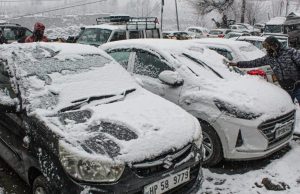 ਬਰਫਬਾਰੀ ਦੇ ਚੱਕਰ ਚ ਫਸੇ 10000 ਸੈਲਾਨੀ, ਸ਼ਿਮਲਾ-ਮਨਾਲੀ ‘ਚ ਭਾਰੀ ਟ੍ਰੈਫਿਕ ਜਾਮ