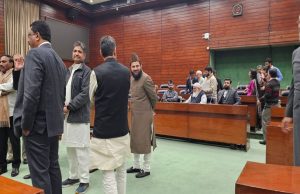 ਵਕਫ਼ ‘ਤੇ JPC ਦੀ ਮੀਟਿੰਗ ‘ਚ ਹੰਗਾਮਾ, ਬੁਲਾਏ ਗਏ ਮਾਰਸ਼ਲ, ਓਵੈਸੀ-ਕਲਿਆਣ ਸਮੇਤ 10 ਵਿਰੋਧੀ ਸੰਸਦ ਮੈਂਬਰ ਮੁਅੱਤਲ