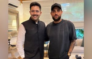 Punjabi ਗਾਇਕ ਕਰਨ ਔਜਲਾ ਨੂੰ ਮਿਲੇ AAP ਨੇਤਾ ਰਾਘਵ ਚੱਢਾ, ਸੋਸ਼ਲ ਮੀਡੀਆ ‘ਤੇ ਸਾਂਝੀ ਕੀਤੀ ਤਸਵੀਰ