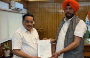 ਰਾਵੀ ਦਰਿਆ ਦੇ ਹੜ੍ਹ ਨਾਲ ਨਜਿੱਠਣ ਲਈ ਮੰਤਰੀ ਧਾਲੀਵਾਲ ਨੇ ਕੇਂਦਰ ਤੋਂ ਮੰਗਿਆ ਫੰਡ, ਬਾਰਡਰ ਸੁਰੱਖਿਆ ਦਾ ਵੀ ਦਿੱਤਾ ਹਵਾਲਾ