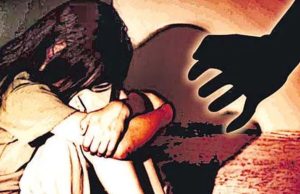 ਮੋਗਾ ਦੇ ਗੁਰਦੁਆਰੇ ‘ਚ ਹਰਮੋਨੀਅਮ ਸਿੱਖਣ ਗਈ ਨਾਬਾਲਗ ਕੁੜੀ ਨਾਲ ਛੇੜਛਾੜ, ਸੇਵਾਦਾਰ ਦੀ ਲੋਕਾਂ ਨੇ ਕੀਤੀ ਕੁੱਟਮਾਰ