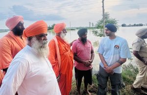 ਹੜ੍ਹ ਦੇ ਸਵਾਲਾਂ ‘ਤੇ ਭੜਕੇ ਕ੍ਰਿਕਟਰ ਭੱਜੀ, ਸੋਸ਼ਲ ਮੀਡੀਆ ‘ਤੇ ਵਿਅਕਤੀ ਨੂੰ ਦਿੱਤਾ ਕਰਾਰਾ ਜਵਾਬ