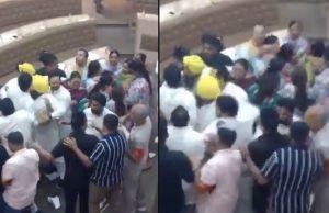 Chandigarh ਨਗਰ ਨਿਗਮ ਹਾਊਸ ਮੀਟਿੰਗ ‘ਚ ਹੰਗਾਮਾ, ਕਾਂਗਰਸ-AAP ਕੌਂਸਲਰਾਂ ਨੇ ਏਜੰਡੇ ਦੀ ਕਾਪੀ ਫਾੜ ਕੇ ਸੁੱਟੀ