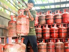 LPG ਸੰਕਟ ਦੌਰਾਨ ਘਰੇਲੂ ਗੈਸ ਸਿਲੰਡਰ ਦੀਆਂ ਕੀਮਤਾਂ ‘ਚ ਵੱਡੀ ਰਾਹਤ, ਕਮਰਸ਼ੀਅਲ ਦੇ ਭਾਅ 2200 ਰੁਪਏ ਦੇ ਪਾਰ