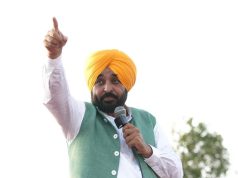 CM ਮਾਨ ਨੇ ਰੋਪੜ ਦੇ ਬੜਬਾ ‘ਚ ‘ਸੱਥ’ ਪ੍ਰੋਗਰਾਮ ਤਹਿਤ ਲੋਕਾਂ ਨਾਲ ਕੀਤੀ ਗੱਲਬਾਤ, ਦਿੱਤੀ 50 ਲੱਖ ਦੀ ਗ੍ਰਾਂਟ