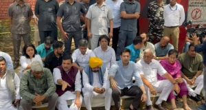 पंजाब के सीएम भगवंत मान ने दिल्ली और पंजाब के मंत्रियों के साथ CBI दफ्तर के बाहर लगाया धरना, पुलिस ने विधायकों व मंत्रियों पर किया लाठीचार्ज