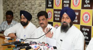 मजीठिया का आप विधायक बलकार सिंह पर बड़ा आरोप, बोले-बेटे को नौकरी दिलवाने के लिए बलकार ने खुद को 50 प्रतिशत विकलांग बताया, पढ़ें