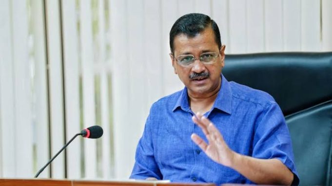 दिल्ली में पॉवरलैस हुई केजरीवाल सरकार, मंत्री के उपर केंद्र ने बैठा दिया सचिव, सब फैसले बदलने की दी शक्ति, केजरीवाल बोले-सरकार खत्म कर दी…