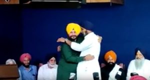 नवजोत सिंह सिद्धू से जफ्फी के बाद बिक्रम सिंह मजीठिया ने किया बड़ा ट्वीट, सिद्धू परिवार को लेकर कही ये बात, पढ़ें
