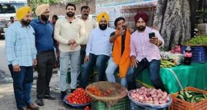 कोई दूध बेचने वाला तो कोई सब्जी की फड़ी लगाने वाला…आप ने पंजाब में मामूली वालंटियर्स को सौंपी मार्केट कमेटी की कमान, पढ़ें