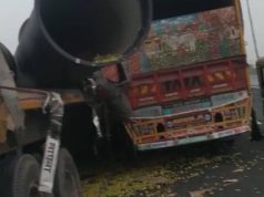 जालंधर-नकोदर हाईवे पर खड़े ट्रक से टकराया कैंटर, टायर बदल रहे ड्राइवर और कैंटर चालक की मौत, पढ़ें खबर