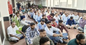 जालंधर नगर निगम दफ्तर में अब नहीं होगा कोई काम, हड़ताल पर गए सभी कर्मचारी, पढ़ें कारण