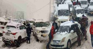 बारिश का कहर : हिमाचल की स्पीति घाटी में फंसे विदेशी समेत 300 पर्यटक, हेलिकॉप्टर से रेस्क्यू शुरू, पढ़ें