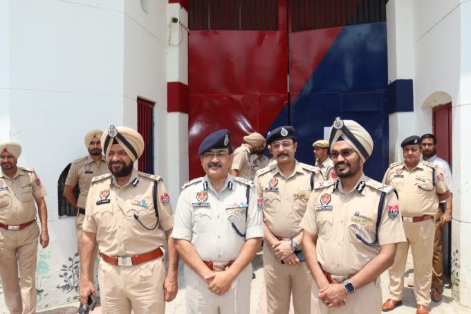 पंजाब में चला ‘आपरेशन सतर्क’, राज्य की 25 जेलों में चलाया गया तलाशी अभियान, 21 मोबाइल बरामद
