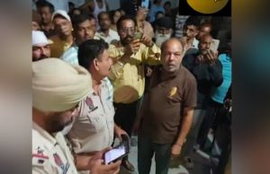 Jalandhar : नशा तस्कर के घर के बाहर हंगामा, मौके पर पहुंची पुलिस टीम