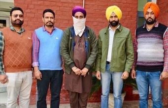 Vigilance Bureau ने पुलिस कर्मियों की ओर से 10,000 रुपये की रिश्वत लेने के आरोप में एक निजी व्यक्ति को किया गिरफ्तार